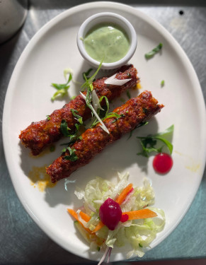 Lamb Seekh Kebab With 1 Plain Naan