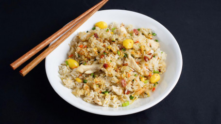 Lop Cheong Und Chicken Yang Chow Fried Rice Von China Live Signatures