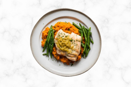 Nb-5 Herb White Fish Sweet Potato Mash With Wholegrain Mustard Sauce Xiāng Cǎo Bái Yú Jí Fān Shǔ Róng Pèi Jiè Mò Zǐ Jiàng