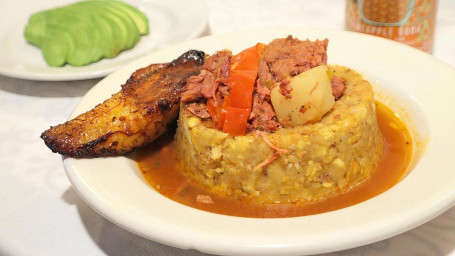 Mofongo De Carne Guisada