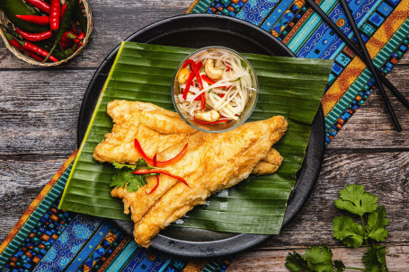 Crispy Seabass With Mango Salsa