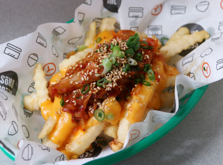 Pào Cài Zhī Shì Shǔ Tiáo Kimchi Cheese Fries