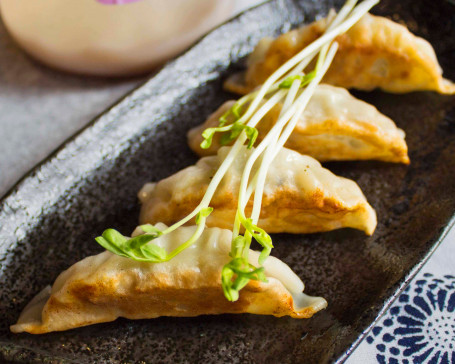 Pan Fried Pork Gyoza 8Pcs