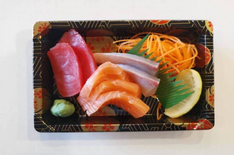 Mixed Sashimi (7 Pcs)