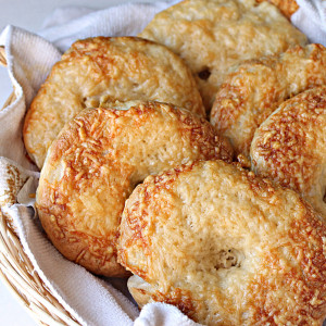 Asiago-Bagel