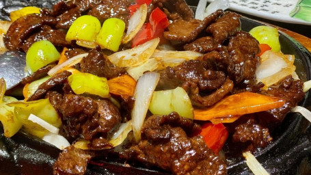 118. Beef With Oyster Sauce