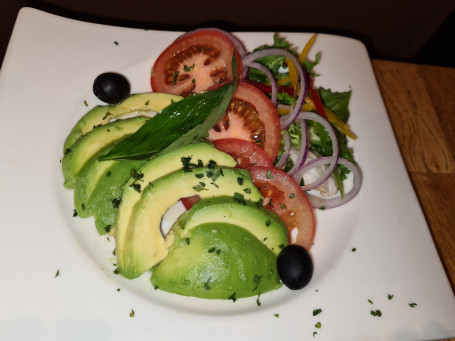 Avocado And Vine Tomato Salad