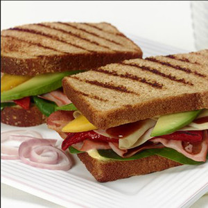 Hähnchen-Avocado-Sandwich