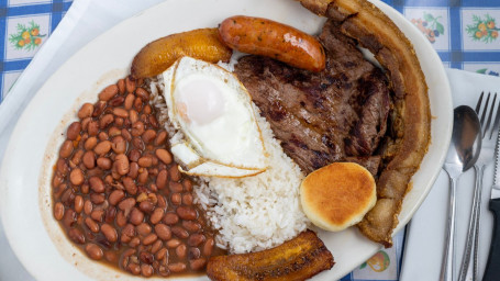 22. Bandeja Paisa