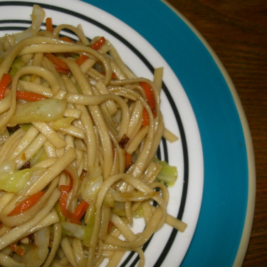 Gemüse Yakisoba