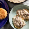 Biscuits N' Gravy Mit Speck Oder Wurst