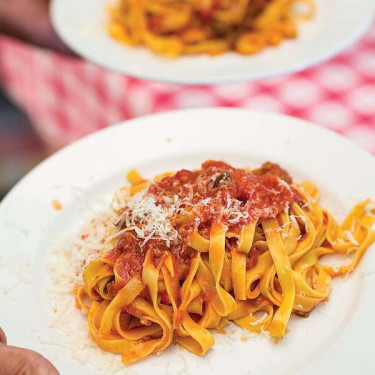 Tagliatelle Mit Ragù