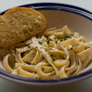 Fettuccini Alfredo Mit Hähnchen