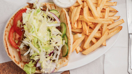 7. Gyros On The Pita