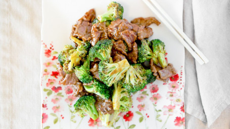 L.21 Beef With Broccoli