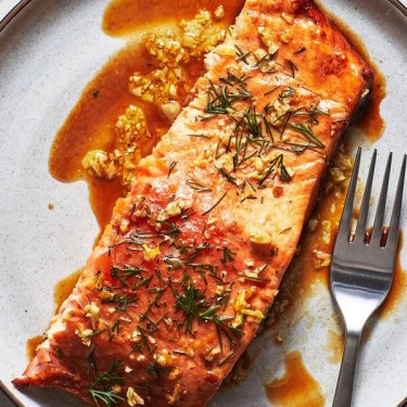 Gegrilltes Lachs-Abendessen