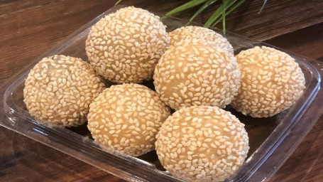 Sesame Balls 8 Pcs