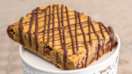 Chocolate Drizzle Blondie