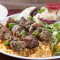 Steakspieße Mit Reis, Griechischer Salat Zum Abendessen