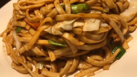 C25. Chicken Lo Mein