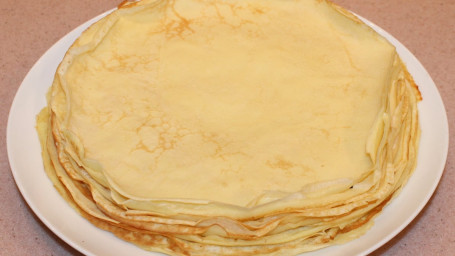Hiomemade Blintzes (Eastern European Style Pancakes)
