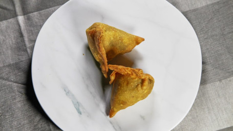 Veggie Samosa (Stuffed Pastries)