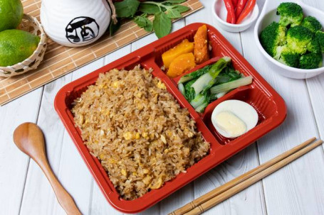 Tài Shì Dàn Chǎo Fàn Thai Stir Egg Fried Rice ข้าวผัดไข่