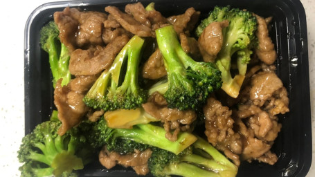 B10. Broccoli Beef