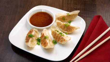 Würzige Hähnchen-Gyoza-Knödel