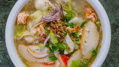 #17. Hu Tieu Tom Cua (Seafood Noodle Soup)