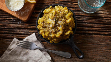 Mac And Cheese With Pesto