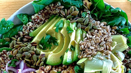 Quinoa Hearty Vegan Bowl With Balsamic Dressing